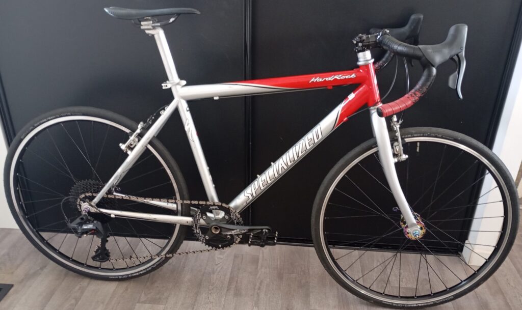 Gravel 27.5" sur cadre vtt 26" Specialized hardrock